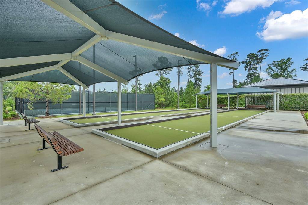 Bocce ball courts, tennis courts and more!