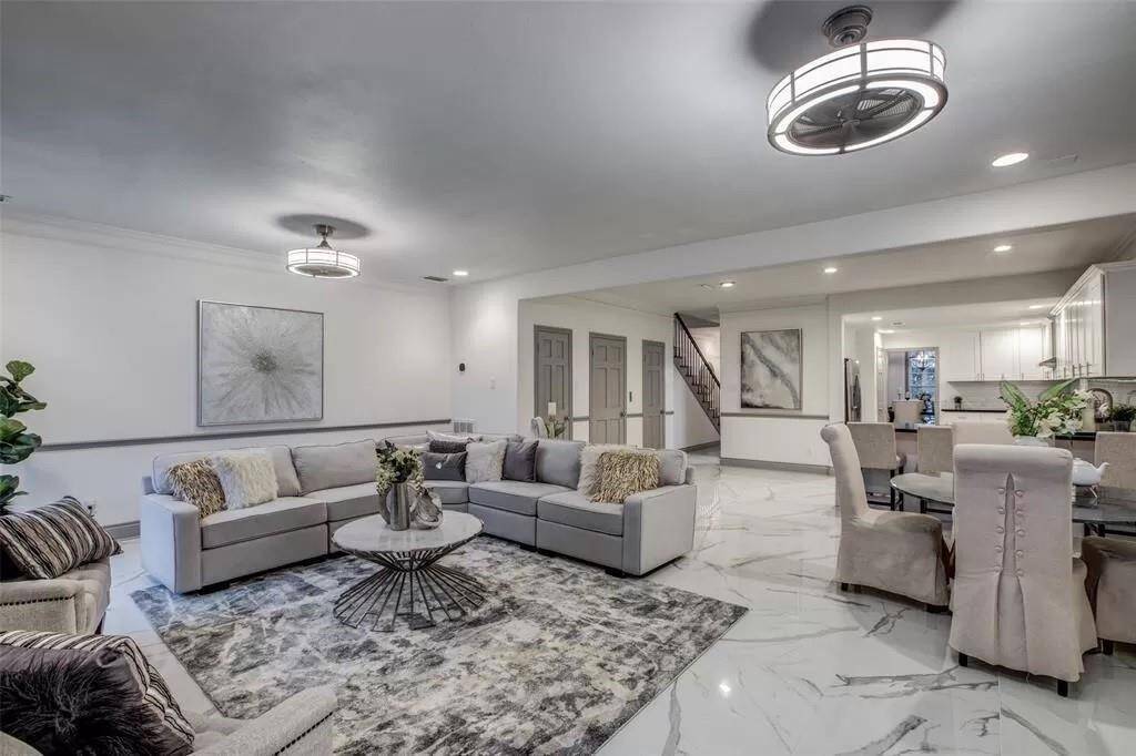 Interior Photos Not Current Taken 2021
