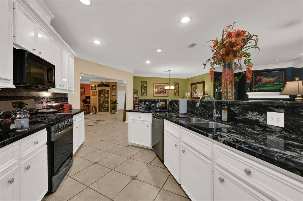 Another view of kitchen