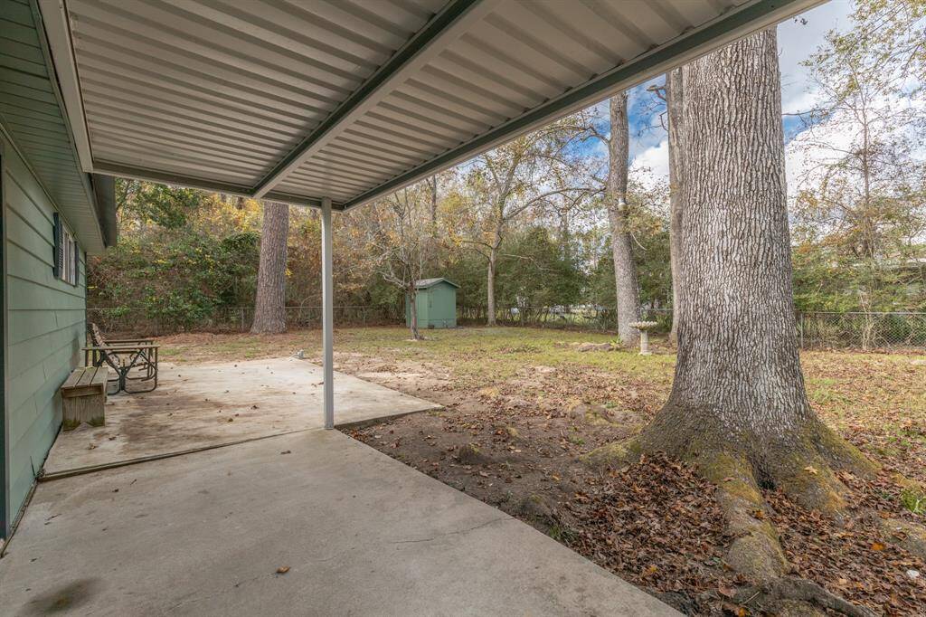 Covered patio off the flex room