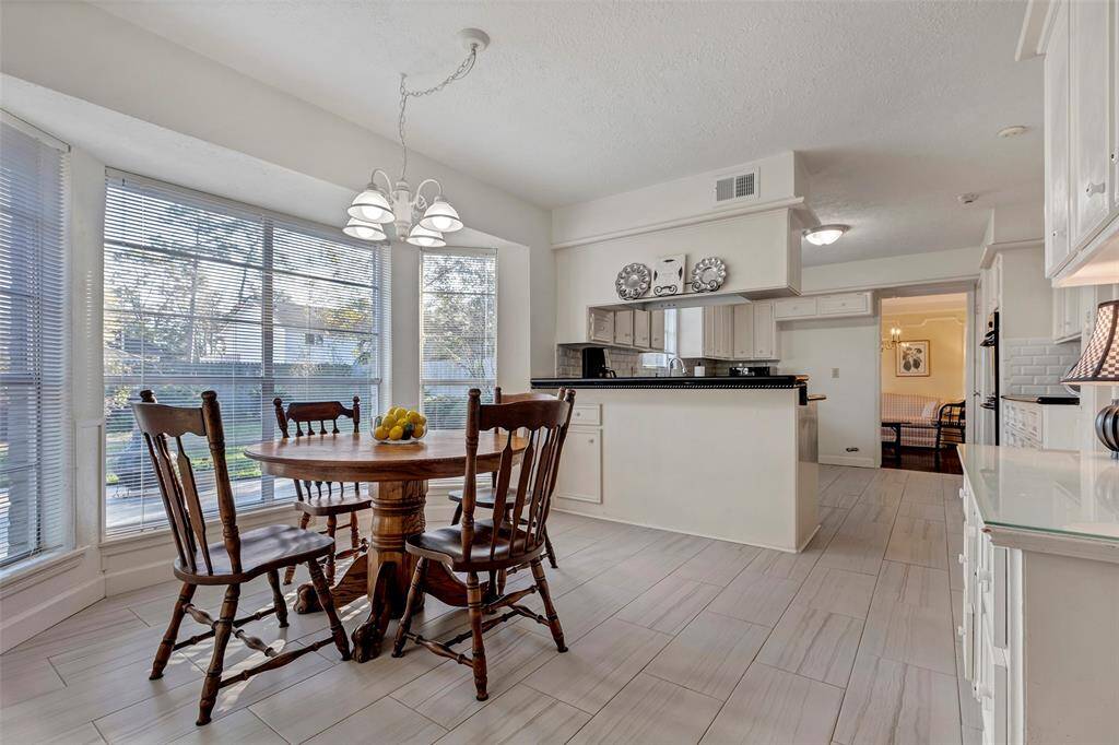 Breakfast Nook