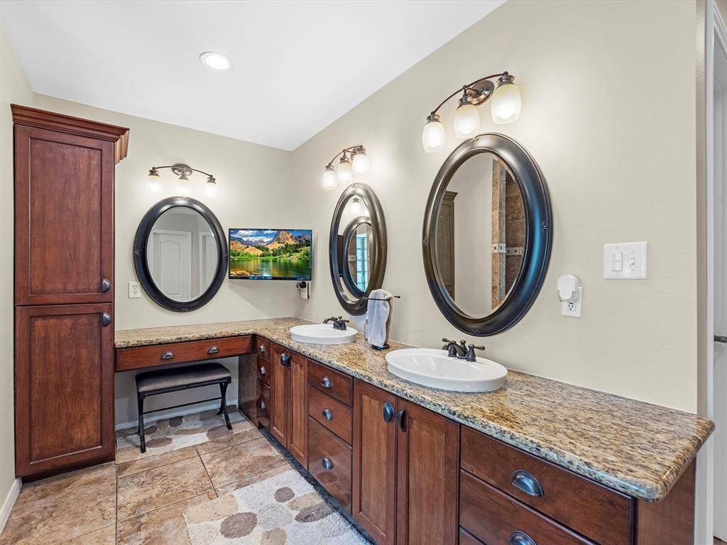 Primary Vanity with double sinks and dressing table