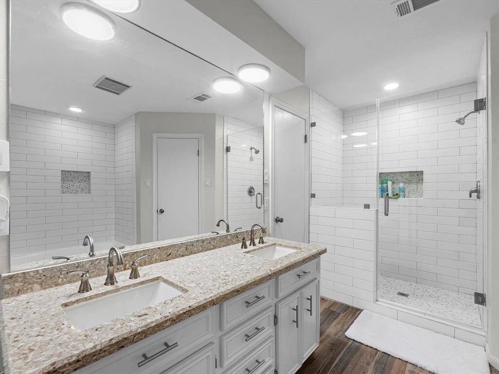 New Shower in 2nd Primary Bath