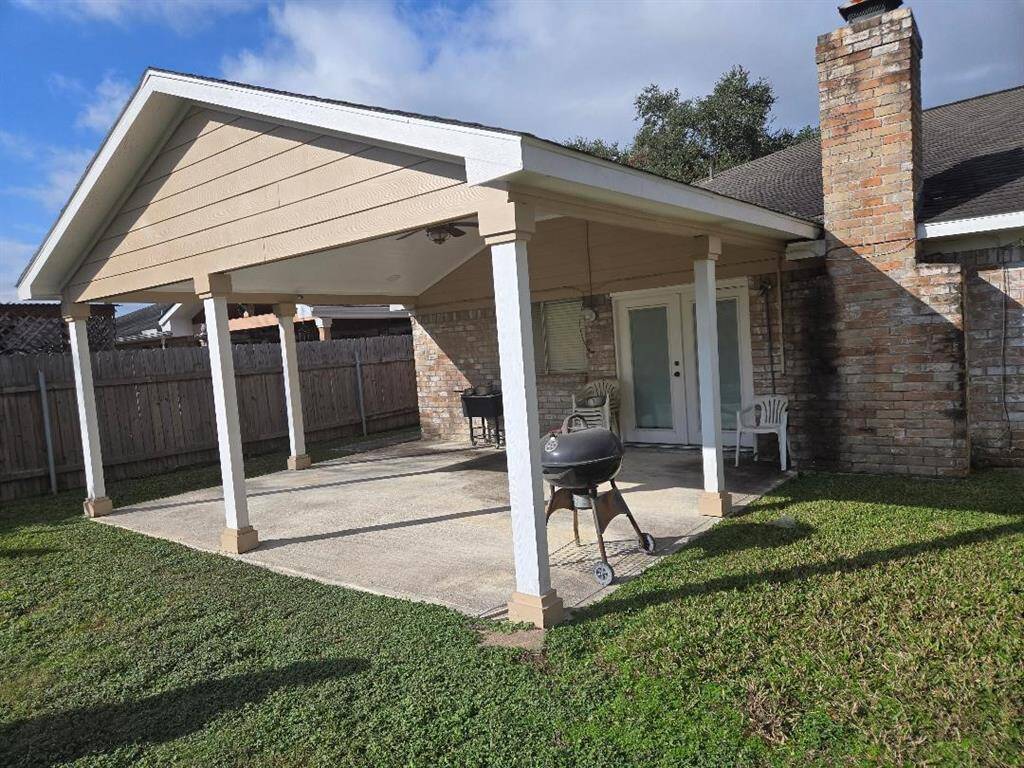 COVERED PATIO