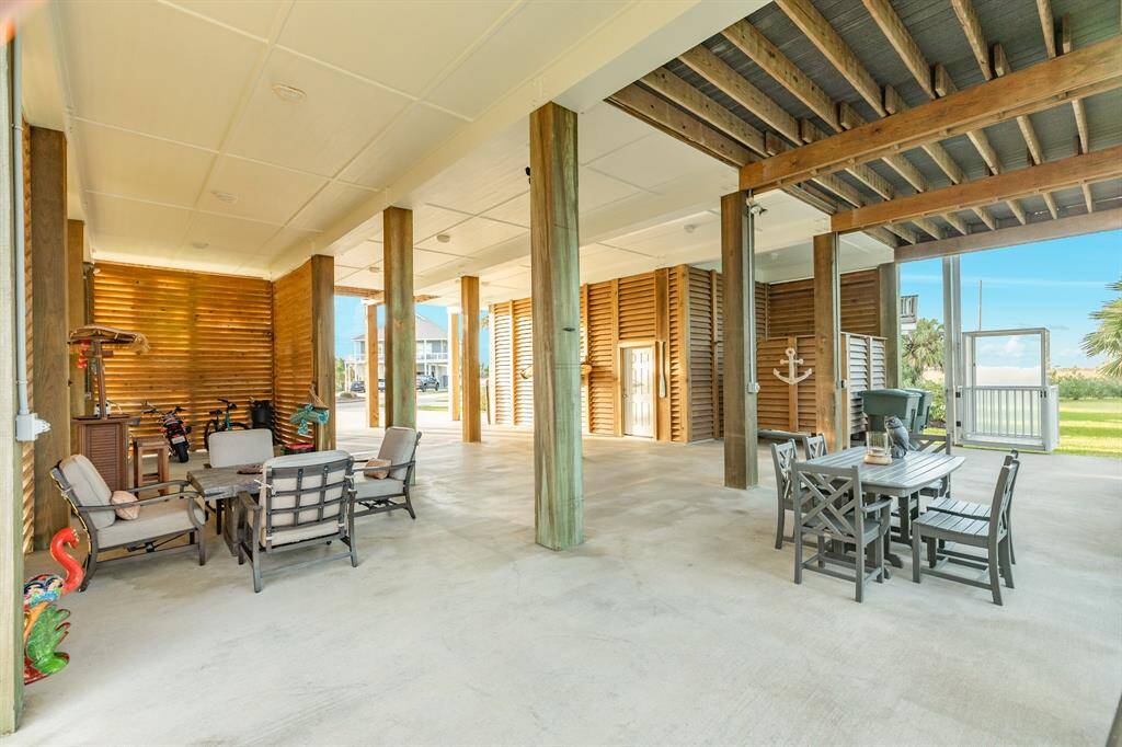 The home has an amazing, spacious ground floor patio area. Plenty of room for outdoor activities, gatherings in the shade away from the harsh summer sun and open to the prevailing gulf breezes.