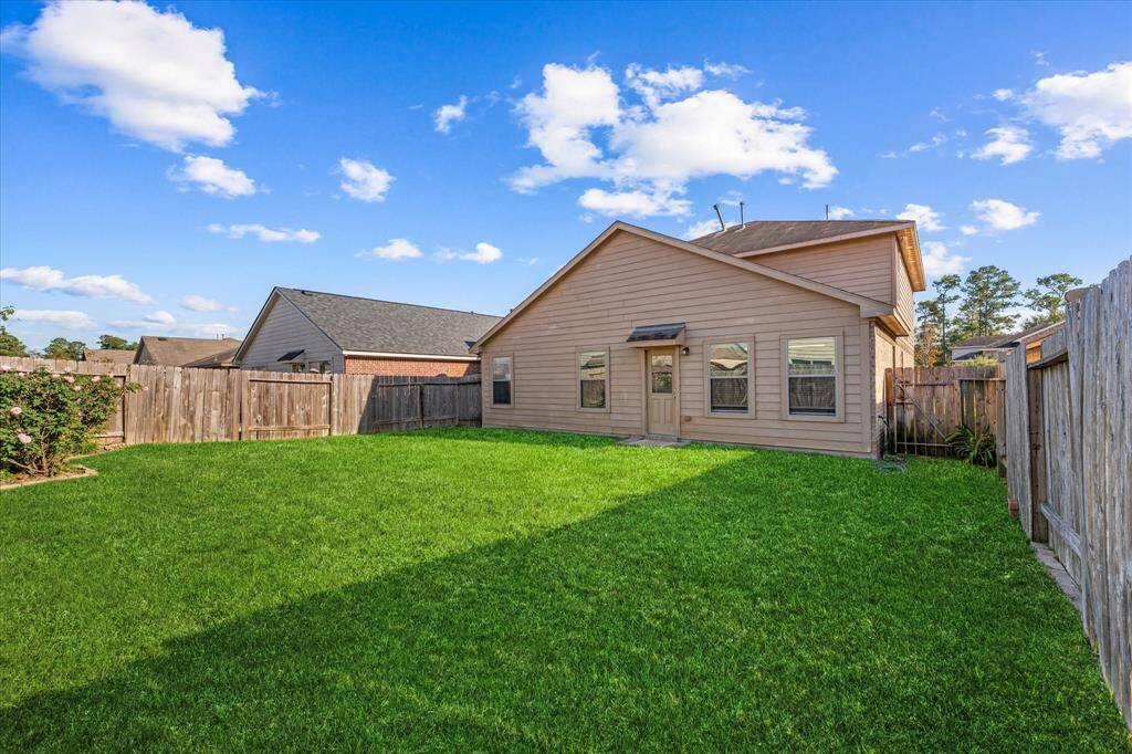 Welcome Home to 2043 Naplechase Crest Drive