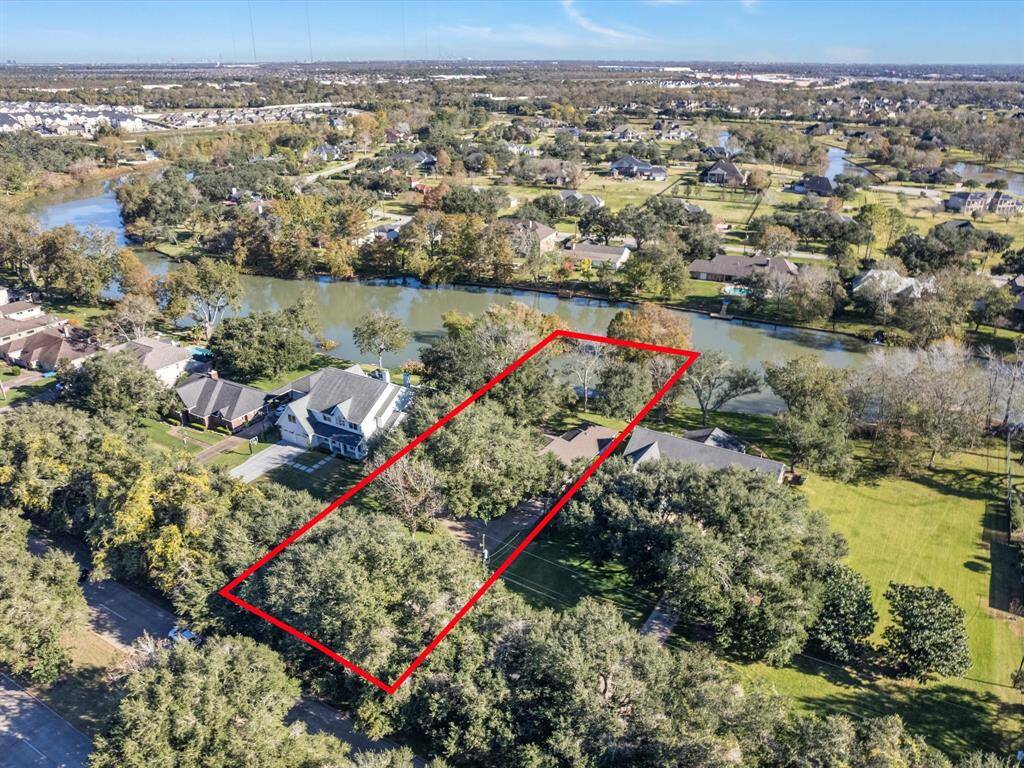 Aerial view of entire property from Sienna Pkwy