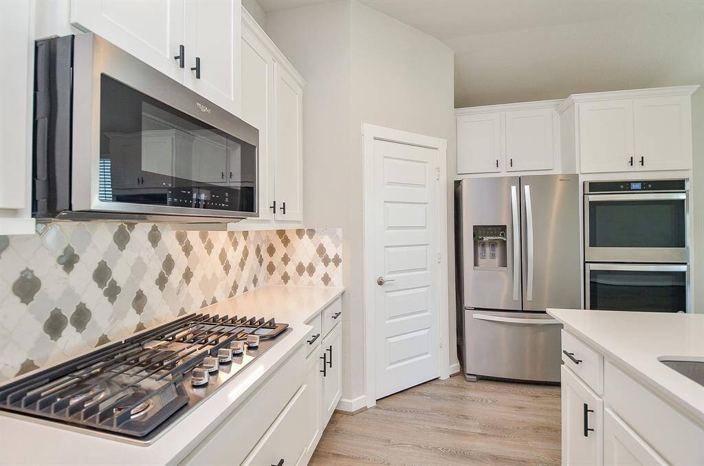 Elegant backsplash