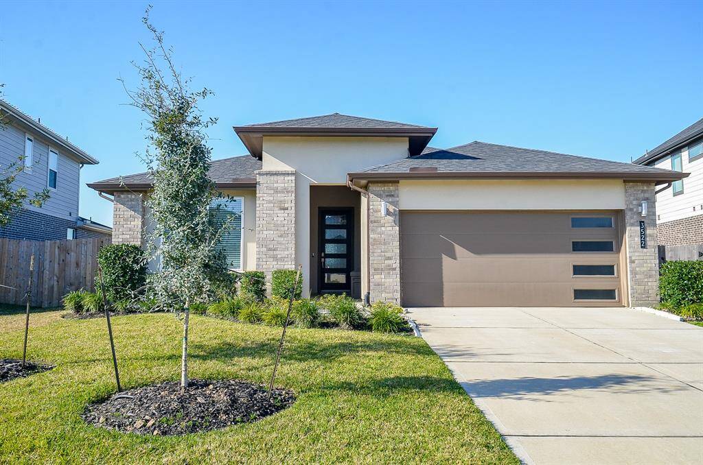 Beautiful D.R Horton Lorenzo Plan 2068