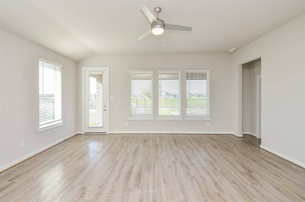 Beautiful vinyl plank flooring