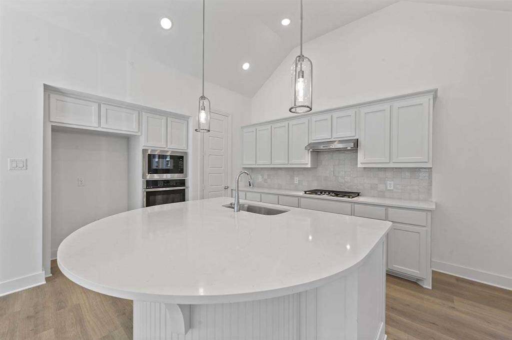 Kitchen-Representative Photo