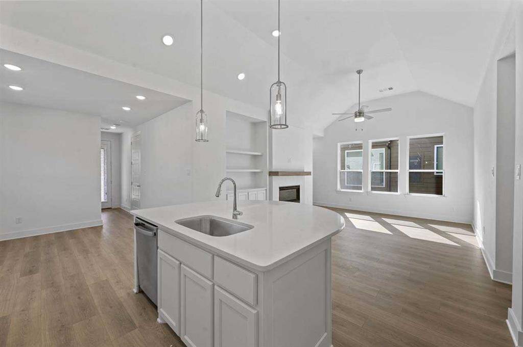 Kitchen-Representative Photo