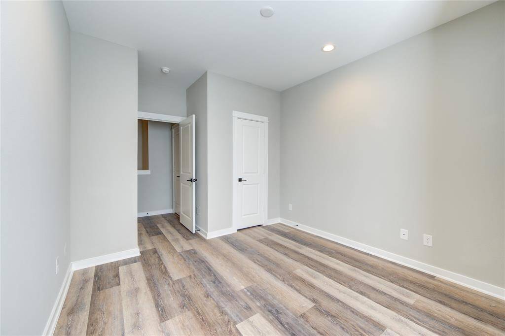 Secondary Bedroom (2)