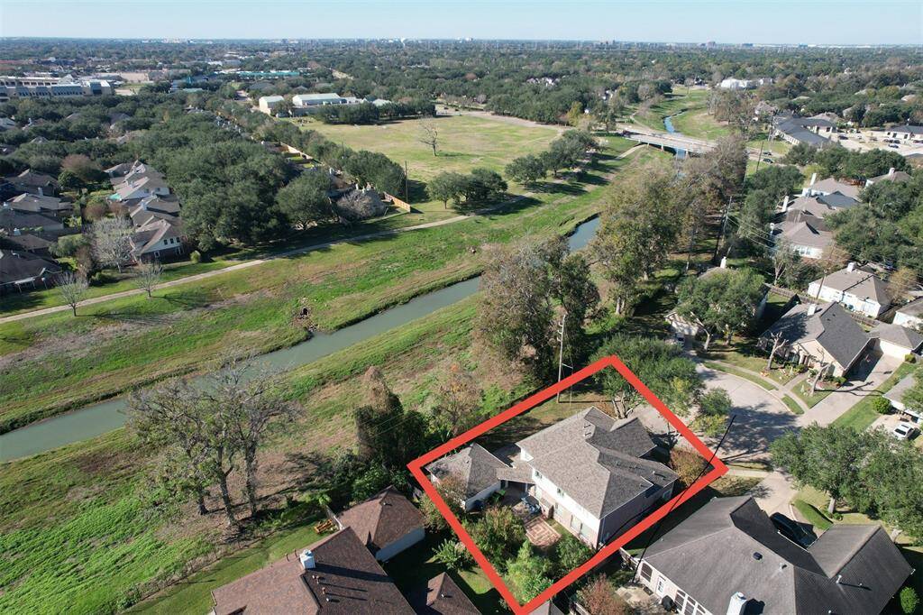 Cul-de-sac next to the Oyster Creek