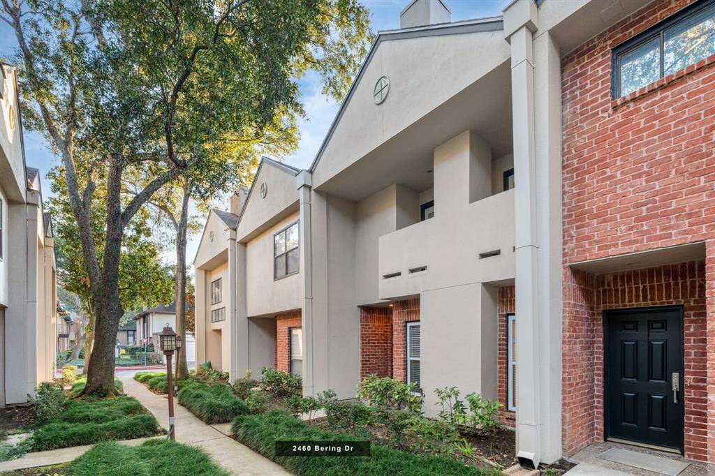 Newly updated - 2 bed, 2.5 bath condo located Galleria area is a MUST SEE!