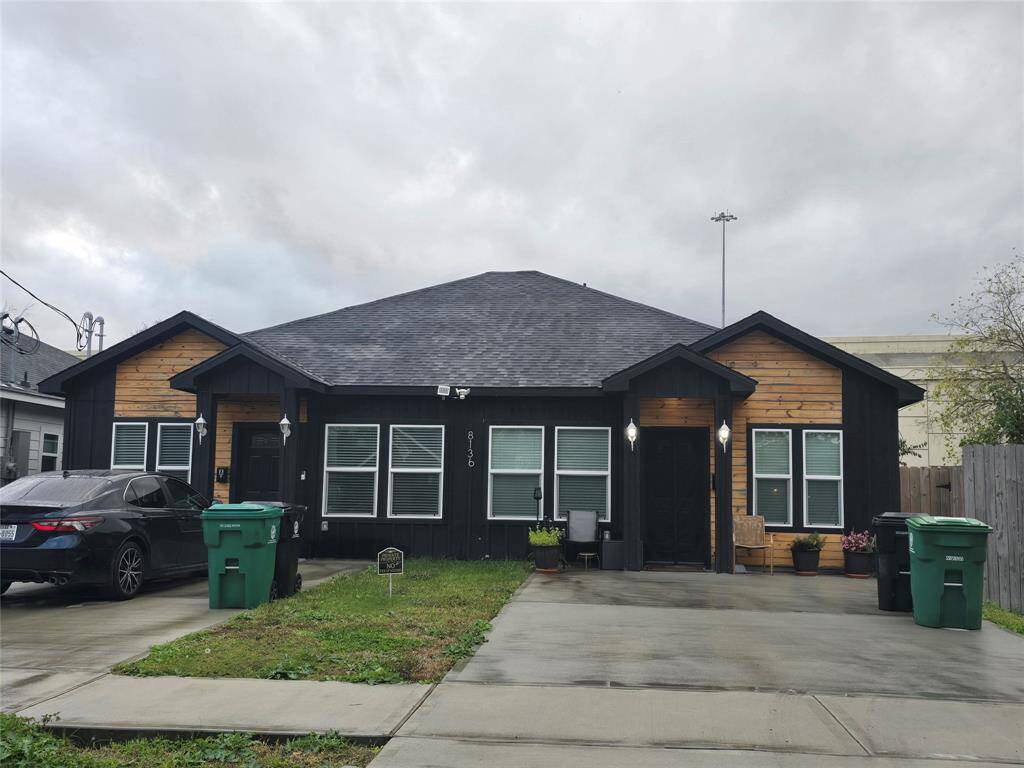 New Duplex on Bassett