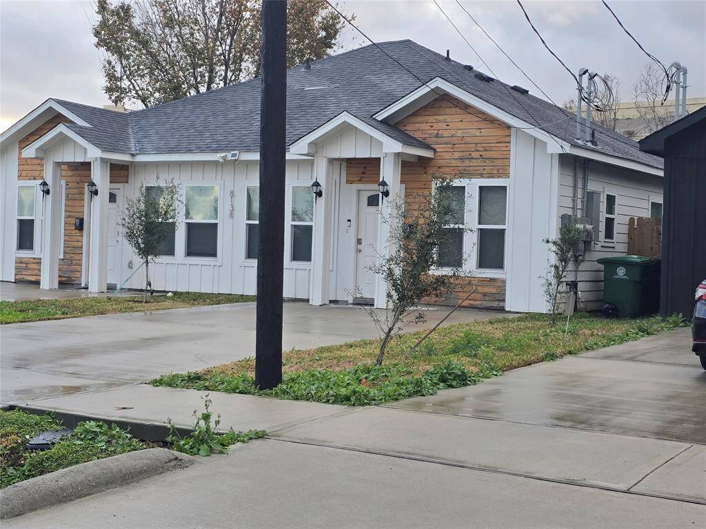 New Duplex on Bassett