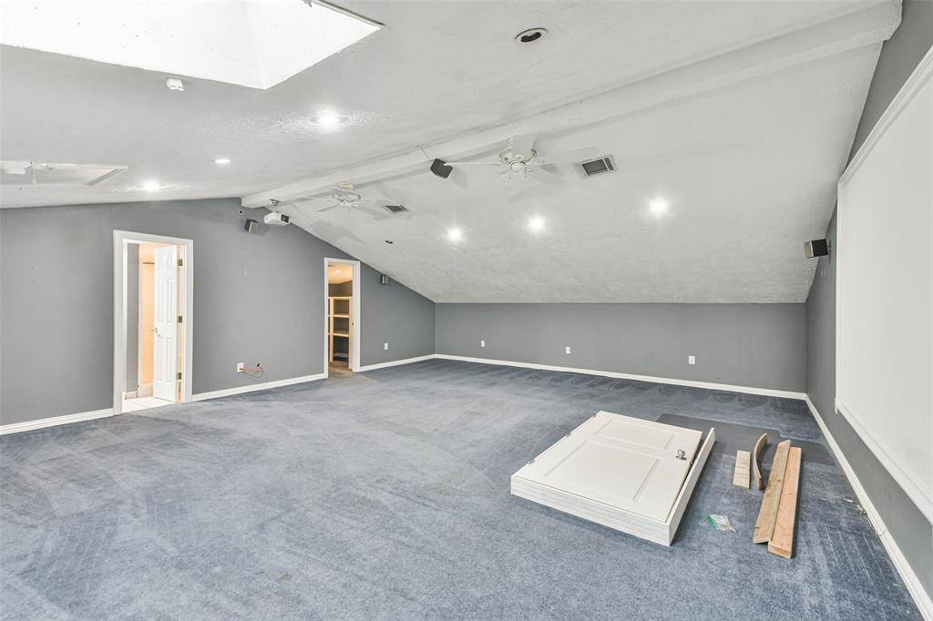 Upstairs area can be used as a Media Room or additional bedroom. It has a bathroom and closet.