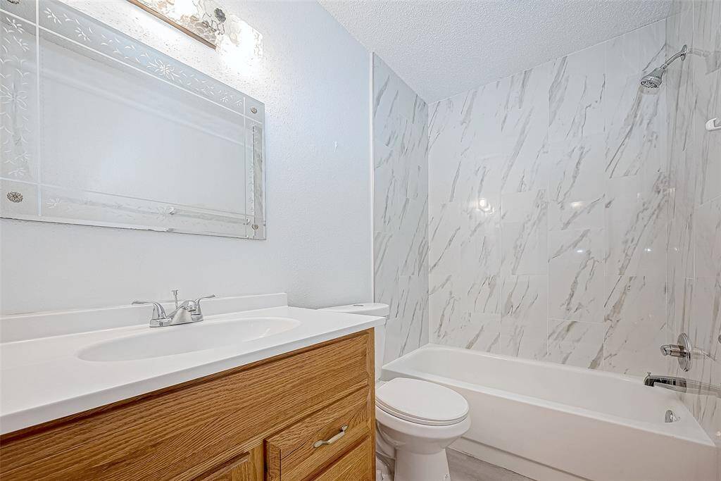 Beautiful guest bathroom