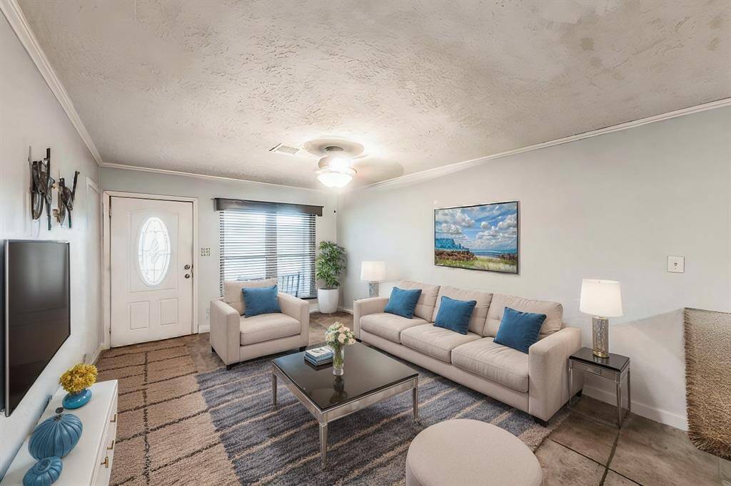 Living room - Virtually staged