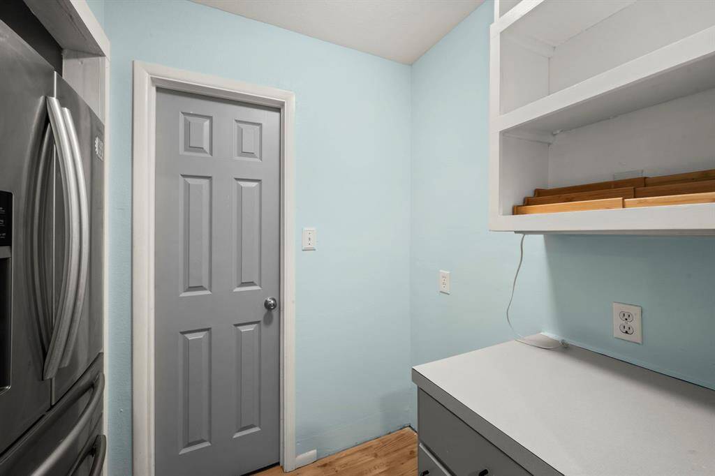 Pantry area with a lot of potential.