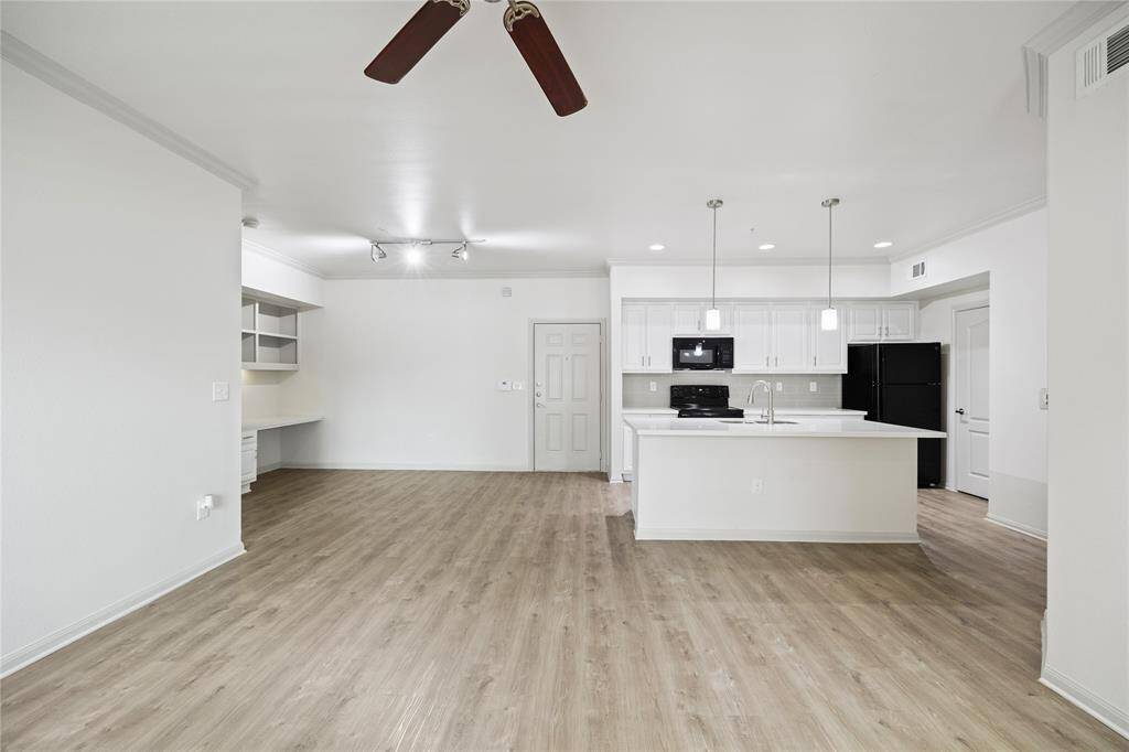 PHOTOS MAY BE OF SIMILAR UNIT AND OR LAYOUT
