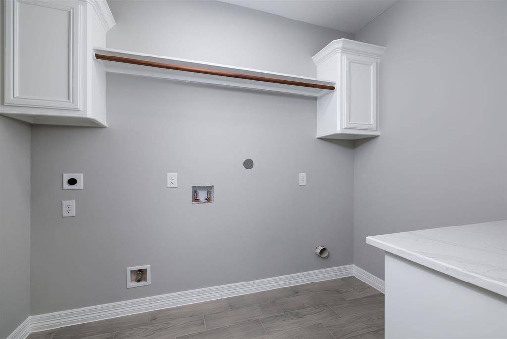 Laundry with electric or gas connections