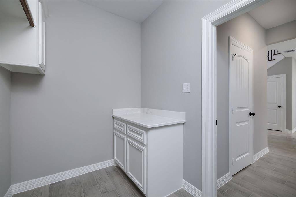 Laundry with counter top