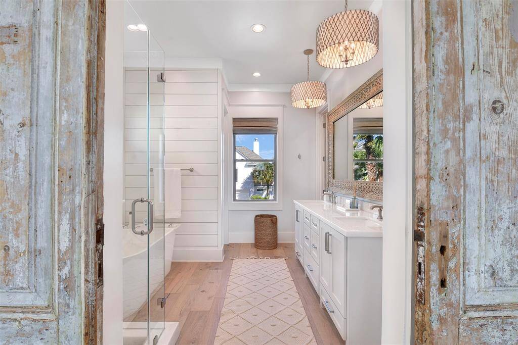 Large primary bathroom with 2 closets