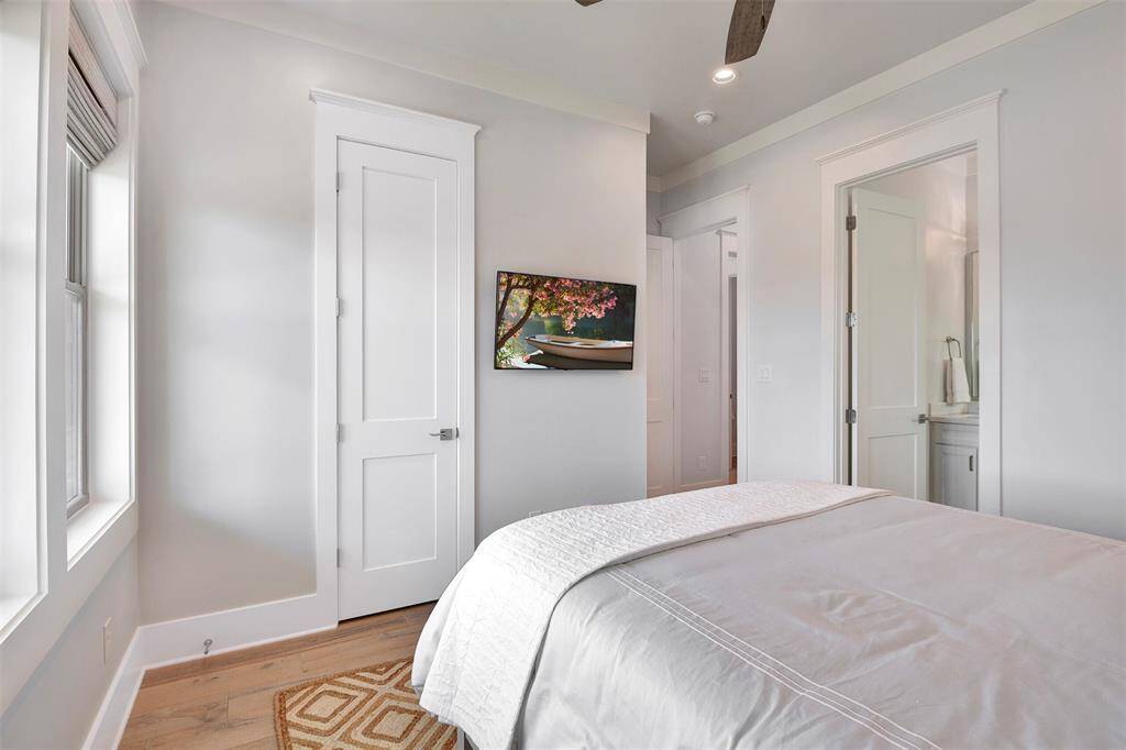 Second guest bedroom on main level