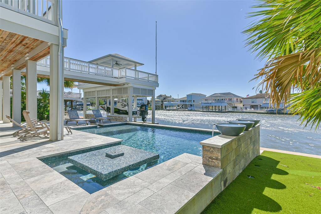 Swim up table in pool