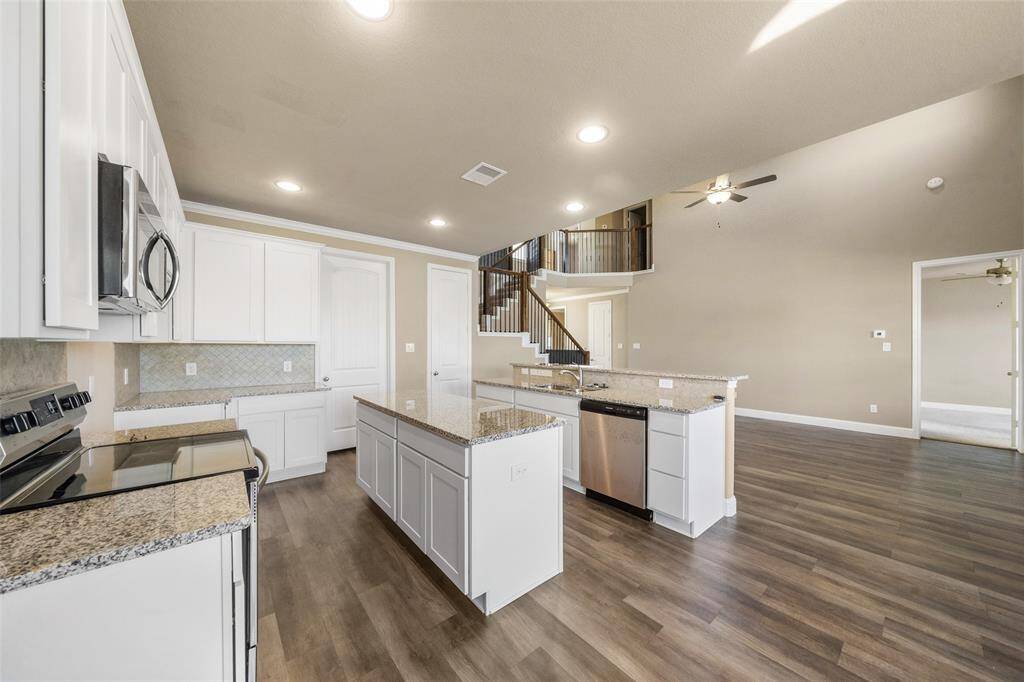 Tons of recessed lighting!