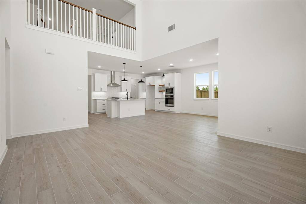 Two-story great room (*Photo not of actual home and used for illustration purposes only.)