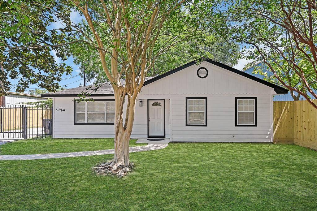 Welcome home 1724 Elmview
