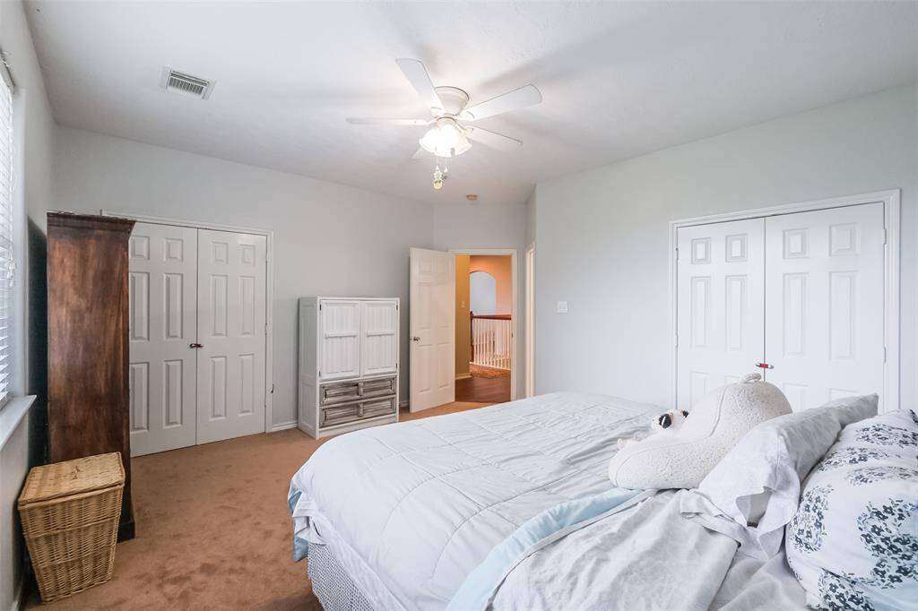 Upstairs bedroom 1