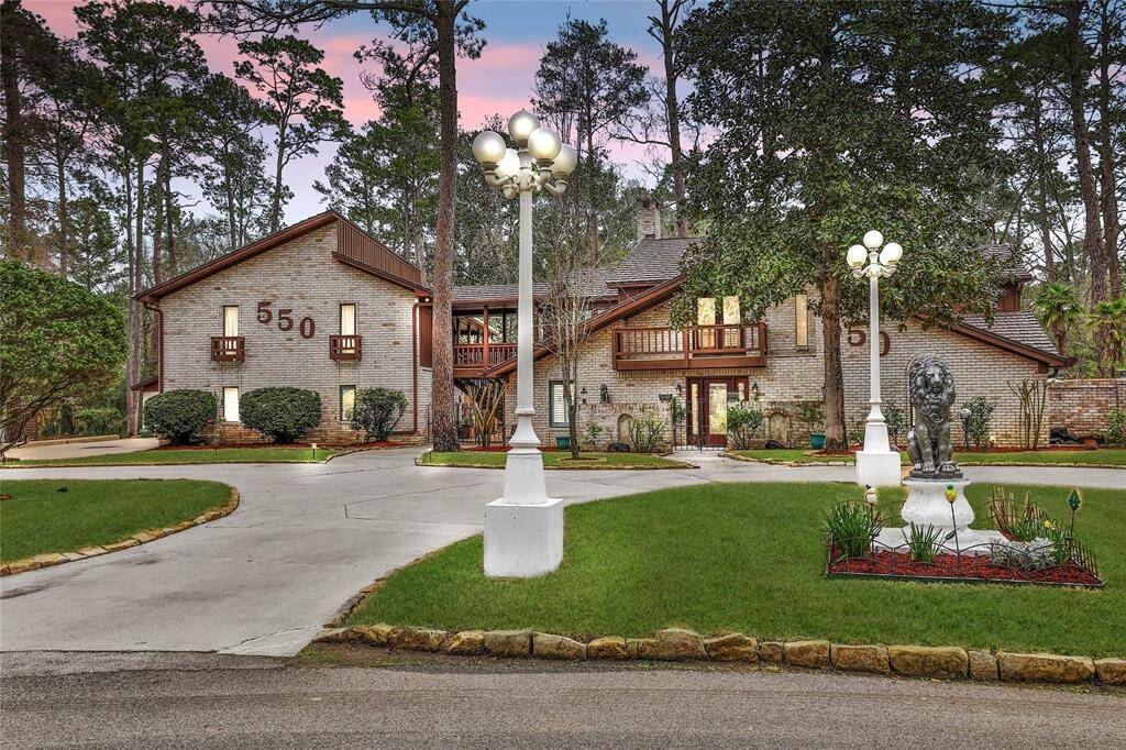 Sitting on 1.64 AC this stunning custom one-of-a-kind home has everything you would want! This is an entertainer's dream! The left side is a separate fully renovated Guest Quarters!