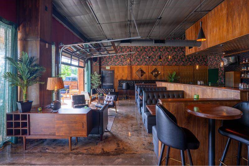 Brand new cocktail bar, Jethro's opened in walking distance. Try their smashburger or any of their mixologist cocktails!