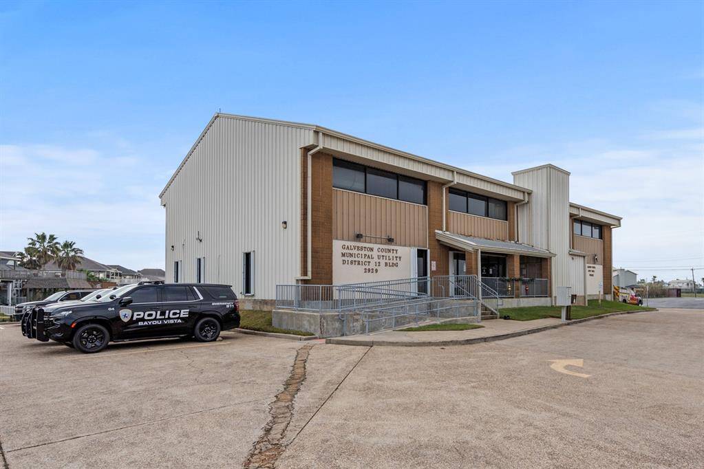 Police department, fire department and MUD