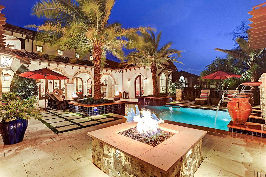 Fire Pit | The illuminating fire pit can be enjoyed year around for relaxing with friends, making smores with the family or cozying up on cold winter nights