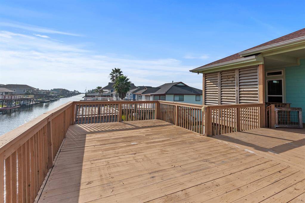 Watch the parades from your own party deck!