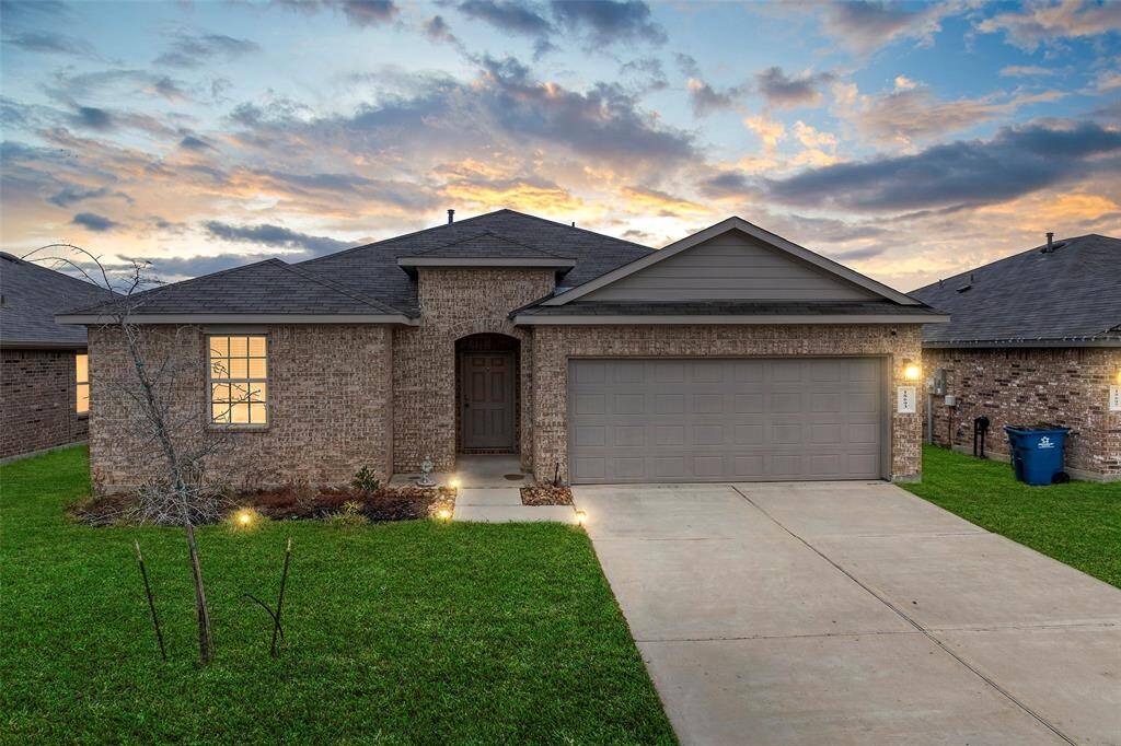 NO BACK NEIGHBORS!!! Beautiful 1 story home with 4 Bedrooms, 2 Baths, and an attached 2 car garage. You will love the space in this home with lots of flexibility for your family. Coming through the front door, you feel the openness and great space from the Breakfast Room to the spacious Family Room. You can find the spacious Primary Bedroom with Ensuite Bath along with 3 secondary bedrooms and a full bath.