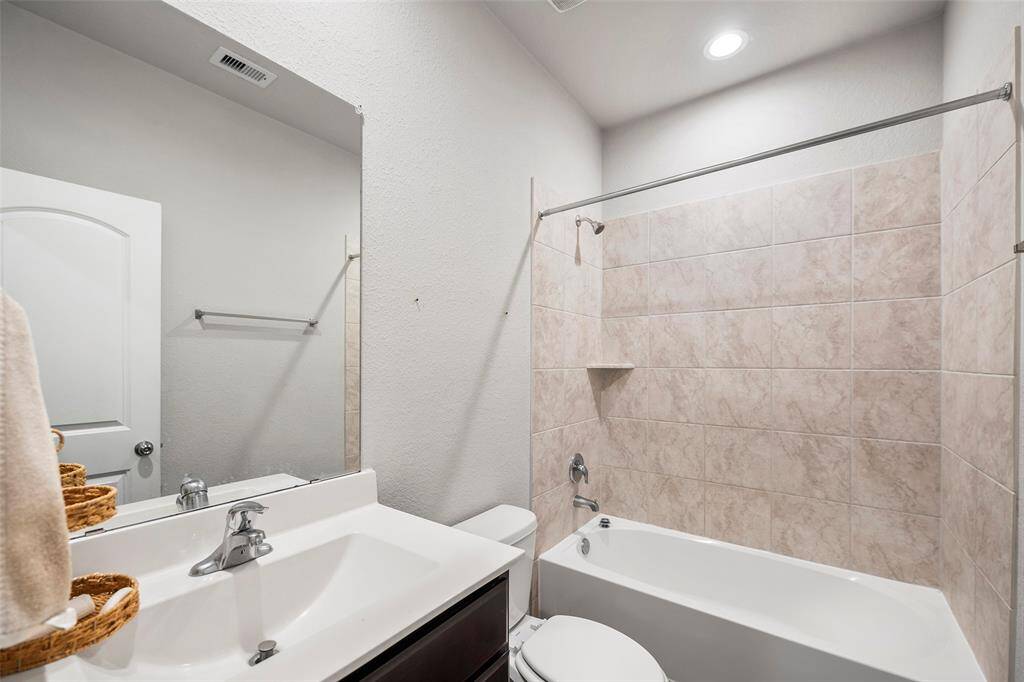 Secondary Bath