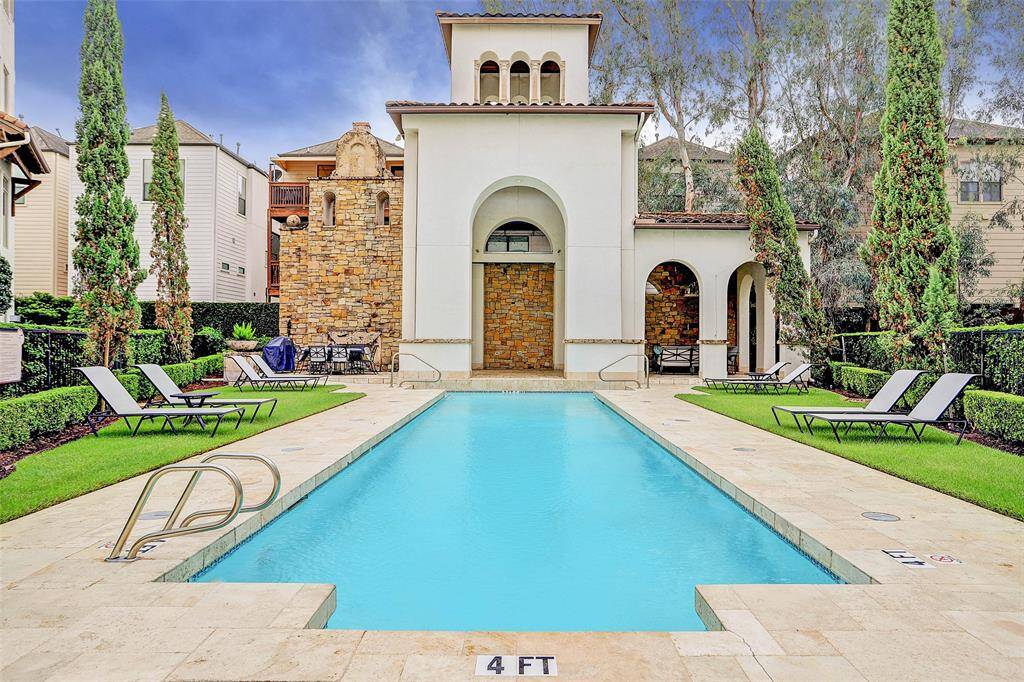 Cool off in this stunning community swimming pool.