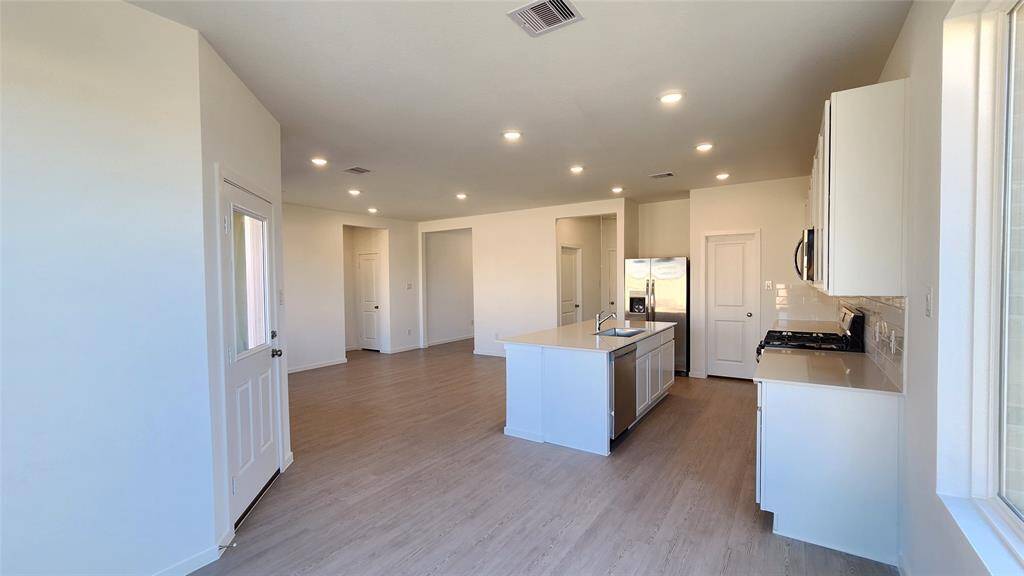 Breakfast area to family room