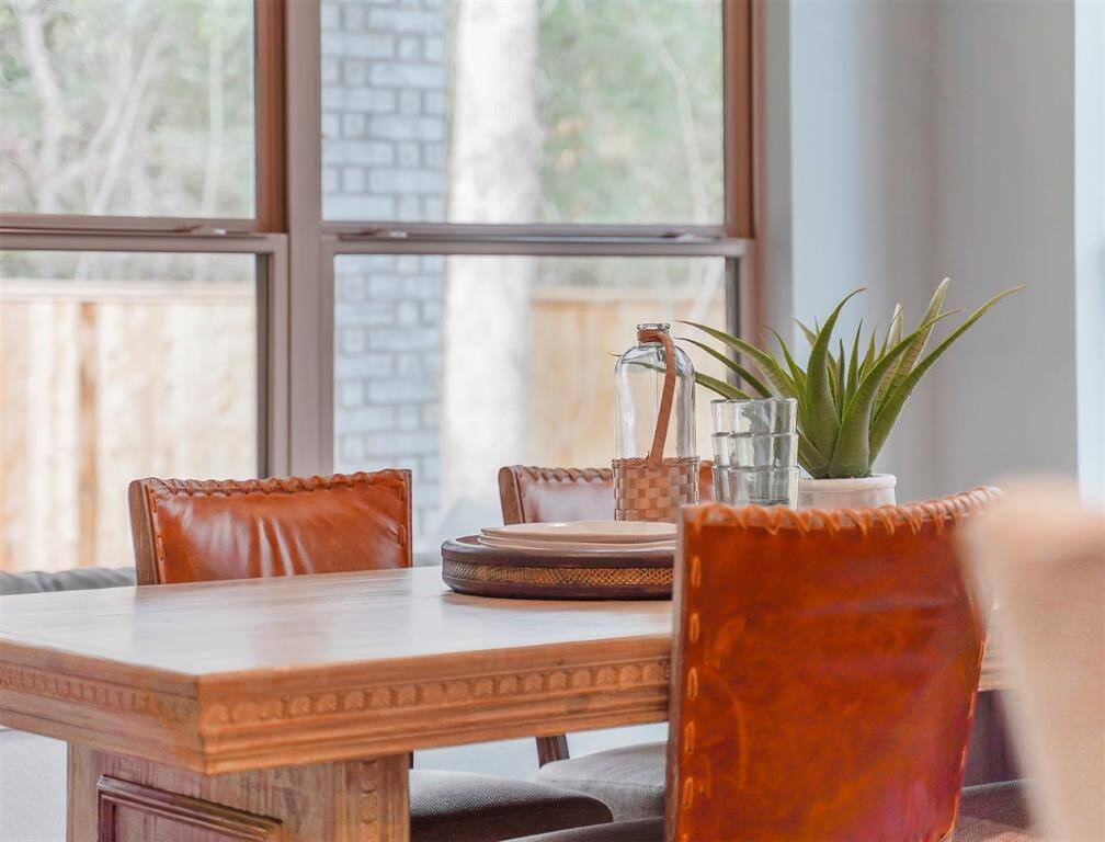 Photos are REPRESENTATIVE of the home /floor plan and are NOT of the actual home.  Selections, features, and room options may vary.  For more info., contact Chesmar Homes.