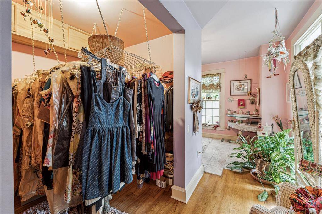 First primary closet.