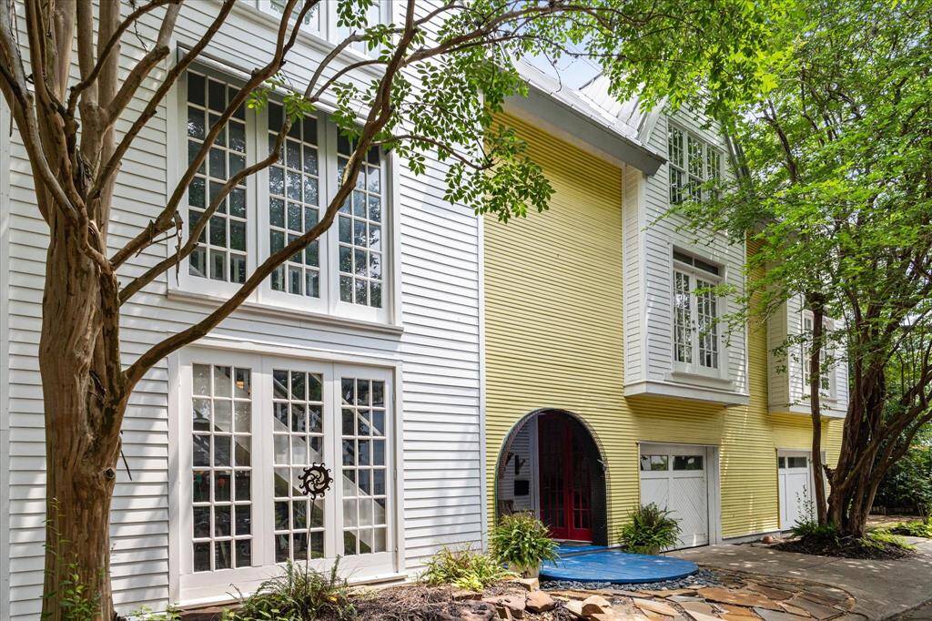This home is full of character and while it has many modern features, is still full of architectural finishes that pay homage to the more historic homes in the area.