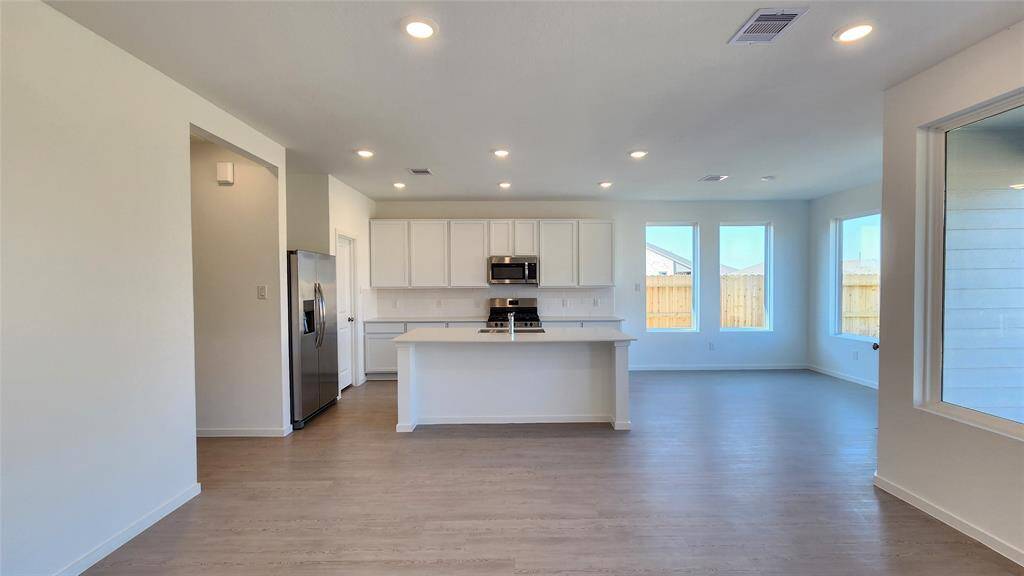 Family room to Kitchen