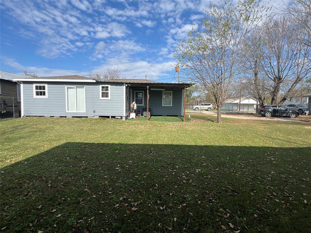 Extra Large Backyard with 2 lots