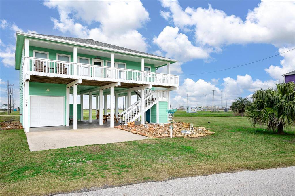 Amazing Corner Lot